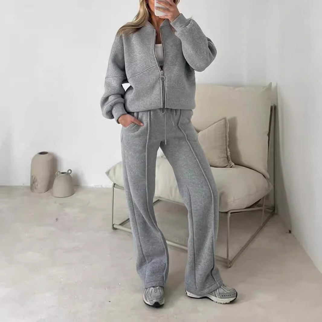 Dam tvådelat set Hayley med dragkedja, perfekt för bekväm vardagsstil.
