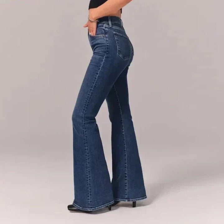 "Damer hög midja stretch denim flared jeans, blå med trendig flare och smickrande passform, perfekt för stil och komfort."
