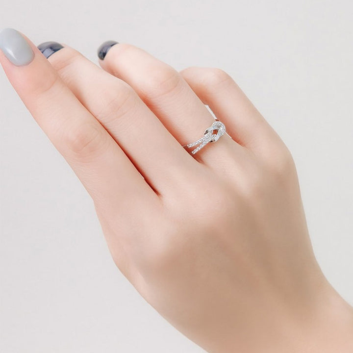 "Damer justerbar vänskaps knut ring i guld, gyllen rosa och silver. Tidlös design med elegant knutmotiv."