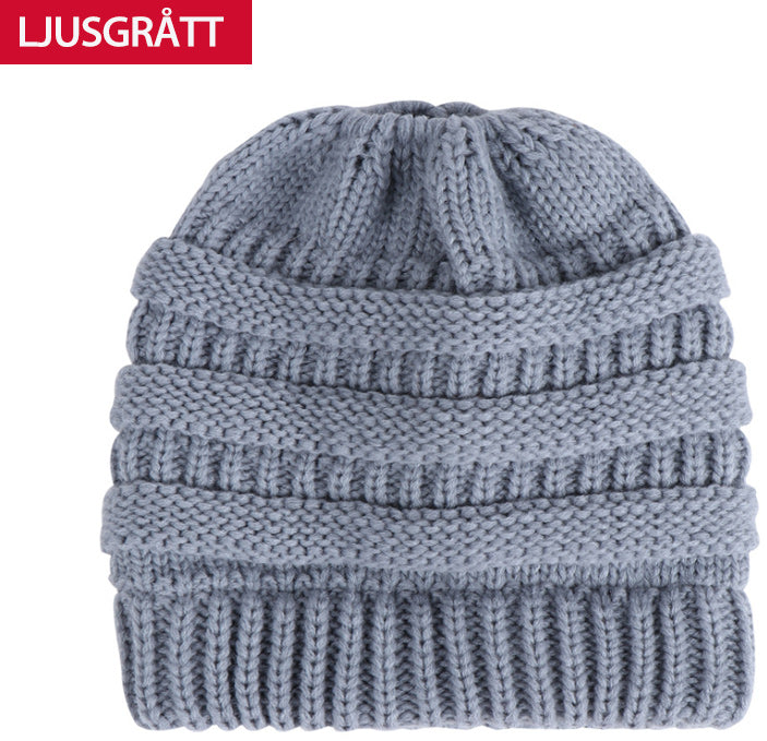 "Damer stickat hästsvansmössa i flera färger, mjukt material, unik design, visar hästsvans, modetillbehör som passar alla."