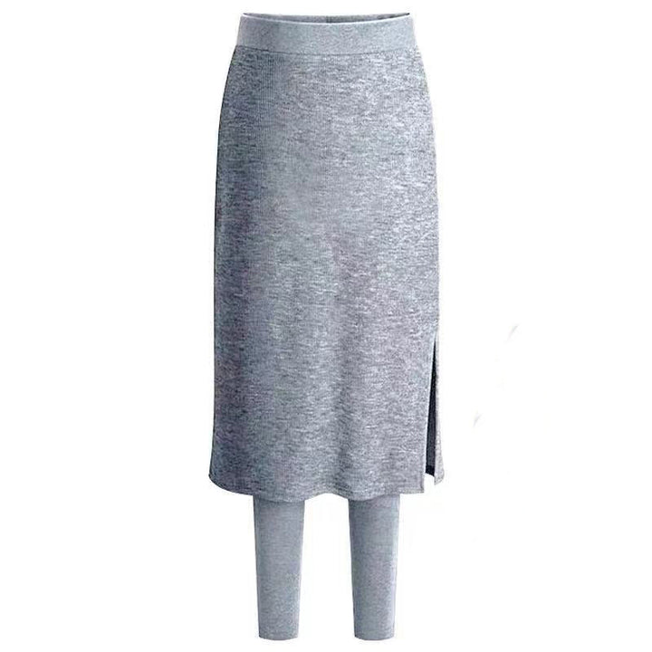 "Damer termiska vinterleggings med fleecekjol i svart, mjukt och varmt material, idealiska för kalla dagar med elegant stil."