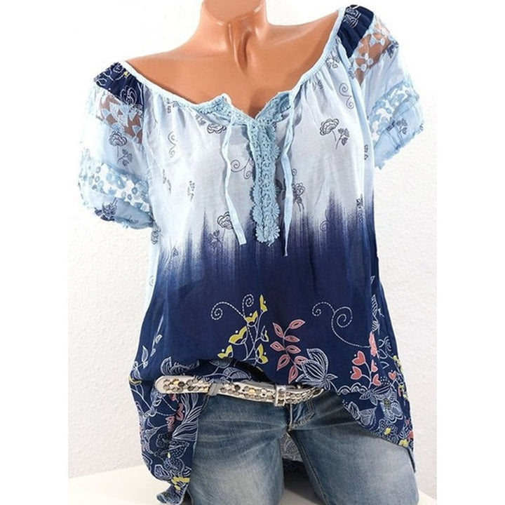 "Damer V-ringad blus i spets med blommönster, kort ärm, romantisk stil för sommar, perfekt för vardag och utflykter."