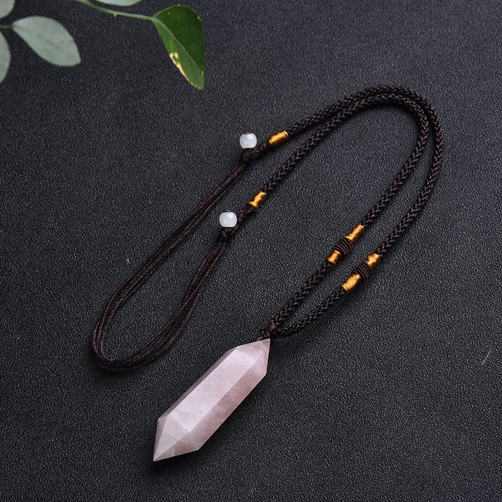 Exklusivt hexagonhalsband med äkta ametistkristall, för damer som söker lugnande energi.