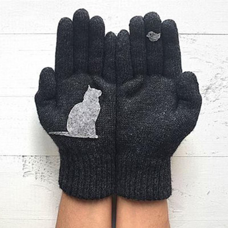 Damhandskar i bomull med kattmotiv, svart och grå, femfingrig design för värme och stil, perfekt för kalla dagar.