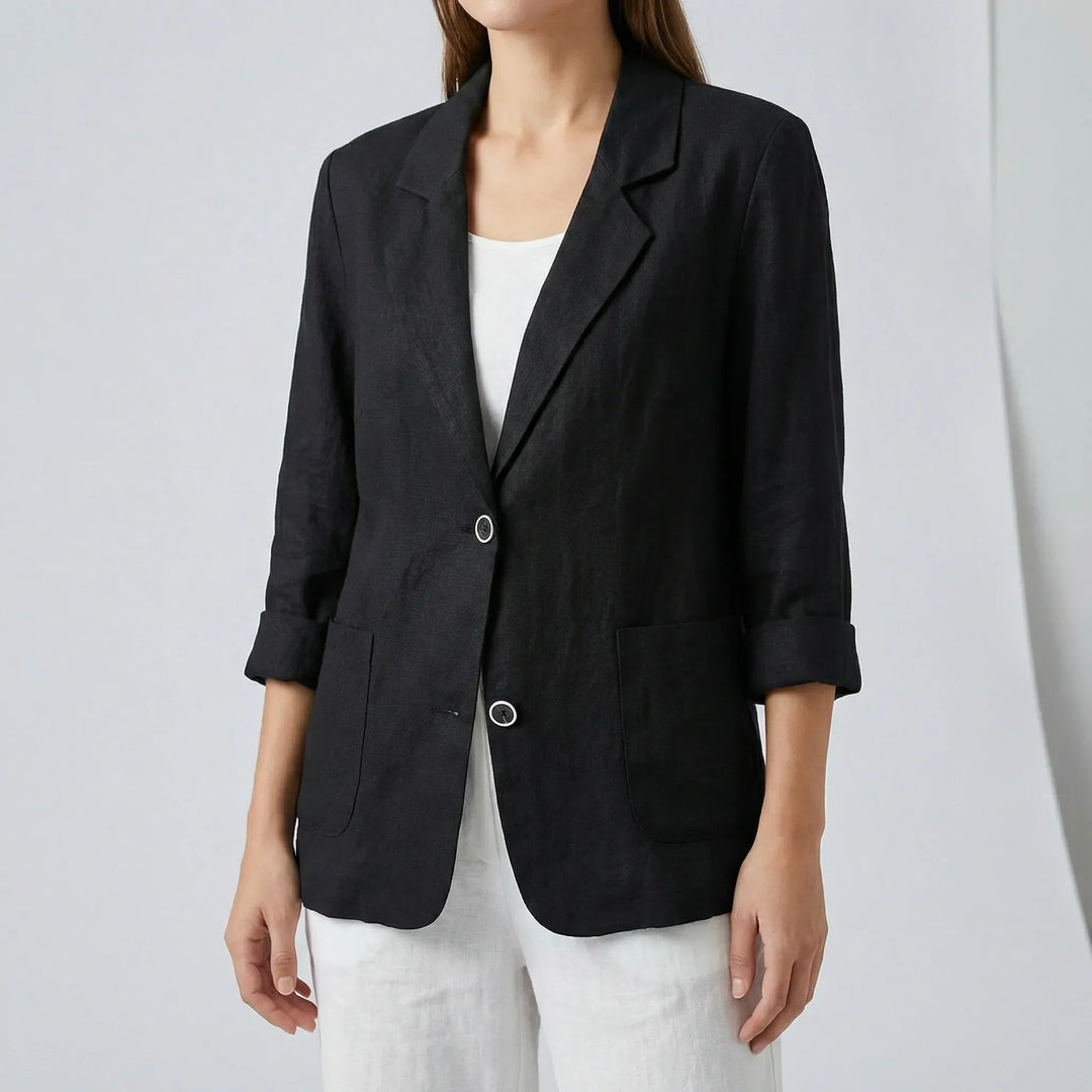 Bekväm damkavaj med avslappnad passform. Olivia blazer, stilren jacka med trekvartsärm för kvinnor. Perfekt för mode.
