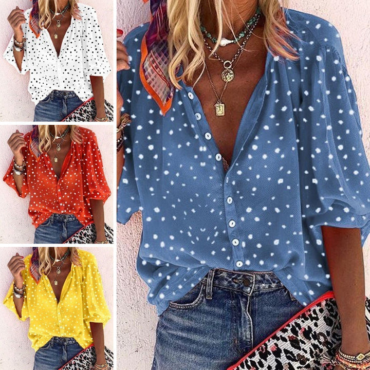 "Dams blus med polka dots, lös passform, prickigt mönster, perfekt för chic vardagsstil och bekvämlighet."