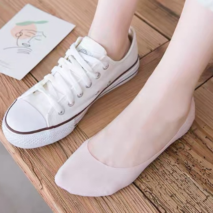 "Damsockor Ice Silk, halkfri design i is-silke, andas och osynlig, visad i svart och rosa färg, passande alla skor."