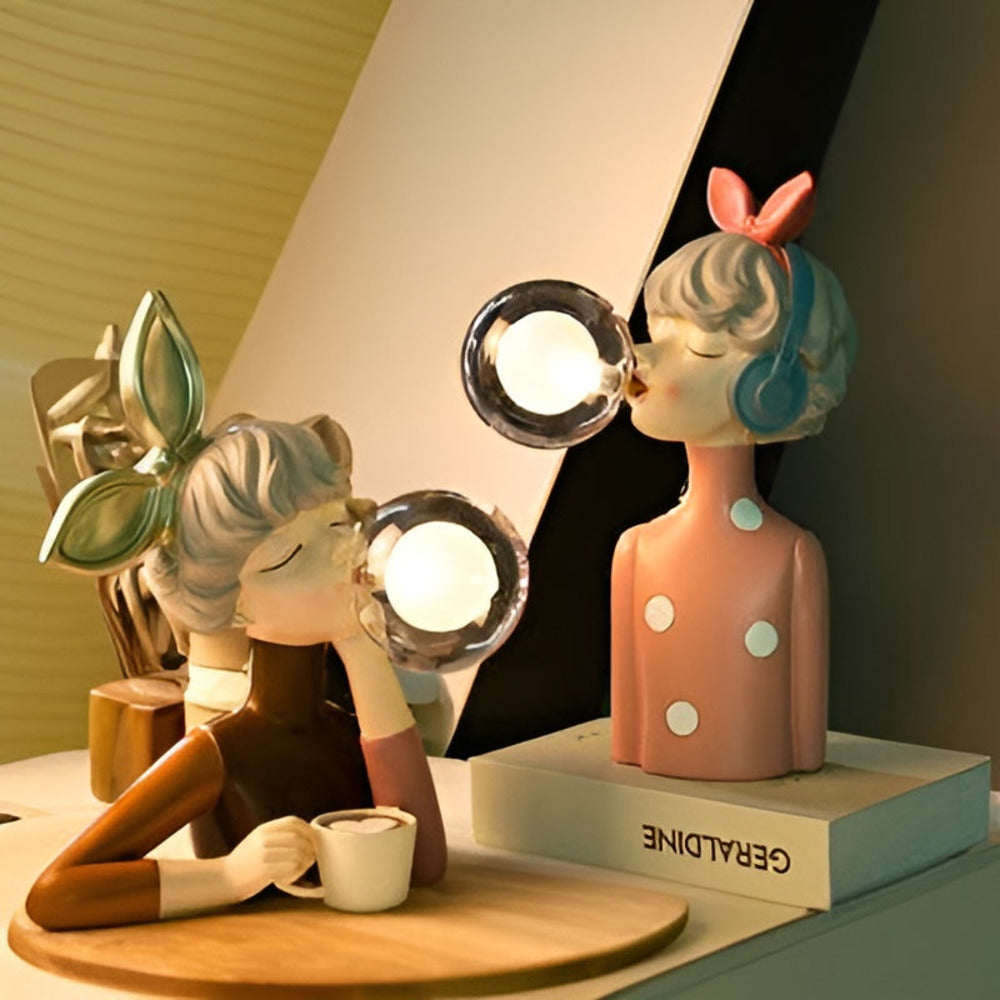 Sagolik bordslampa med älvor, BubbleFairies-design. Dekorativ heminredning & mysig nattlampa för barnrum.