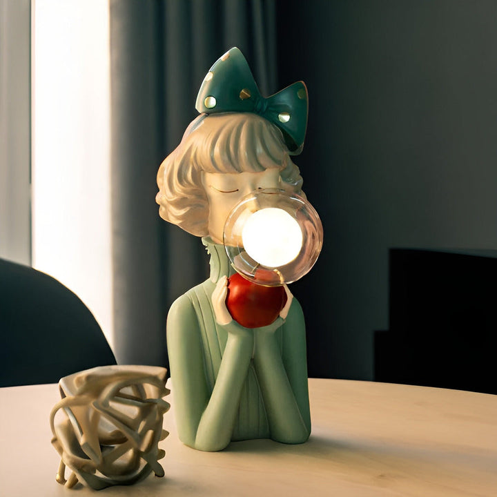 Magisk BubbleFairies bordslampa med älvor, skapar mysig belysning. Sagolik figurlampa med touchkontroll.