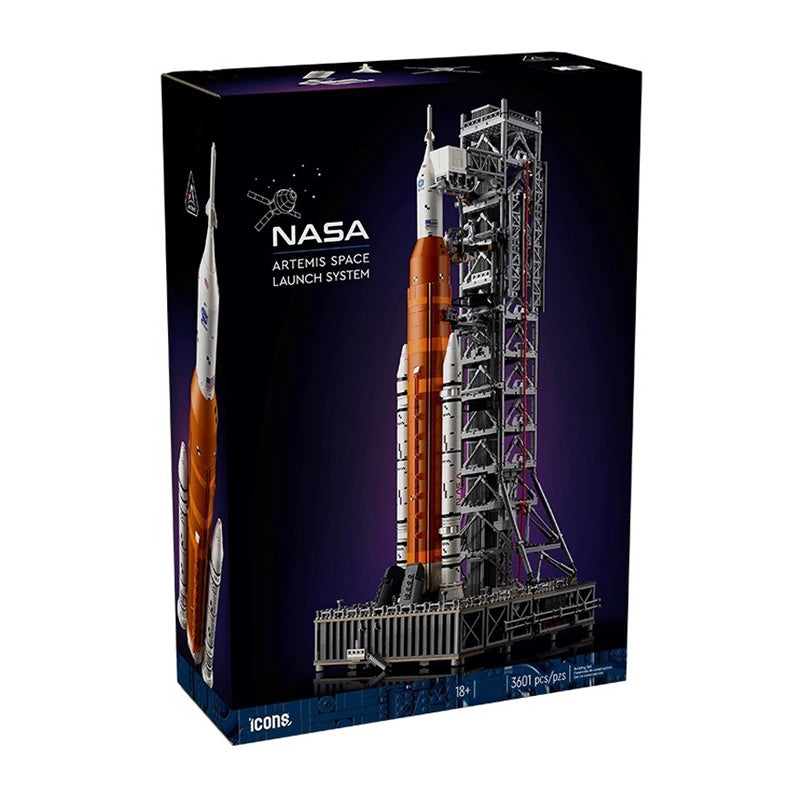 NASA Artemis rymdstartsystem modellkit i fullskalig vy, perfekt för att utforska vetenskap och teknik i rymdfart.
