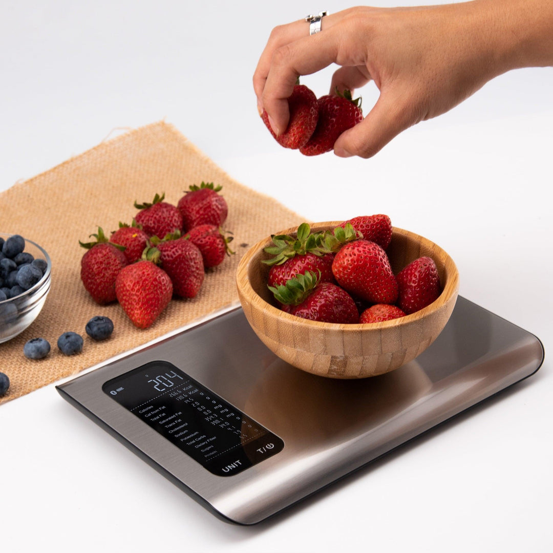 Multifunktionell digitalvåg i rostfritt stål, oumbärlig för matlagning, bakning och diet.