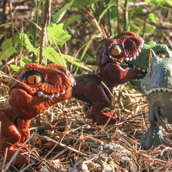 Dinosaurie-fingerdockor i plast för barn, detaljerade och färgglada, idealiska för kreativ lek med Jurassic World-tema.