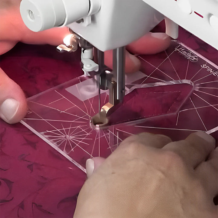 "DIY lapptäcksverktyg kit med sex akrylmallar och en tryckfot, idealiskt för kreativt quiltning och handarbete."