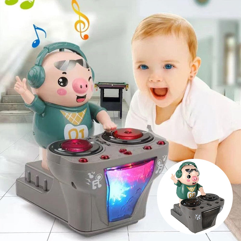 "DJ grisleksak med ljus, färger och musik för barn, i rörelse på DJ-bord. Underhållande leksak för lek och skratt."