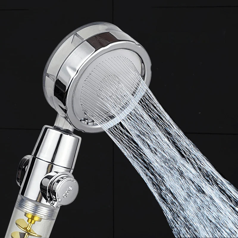 "Duschhuvud med högtryck och filter, blå färg, trippelfiltrering för rent vatten och justerbar 360° rotation."