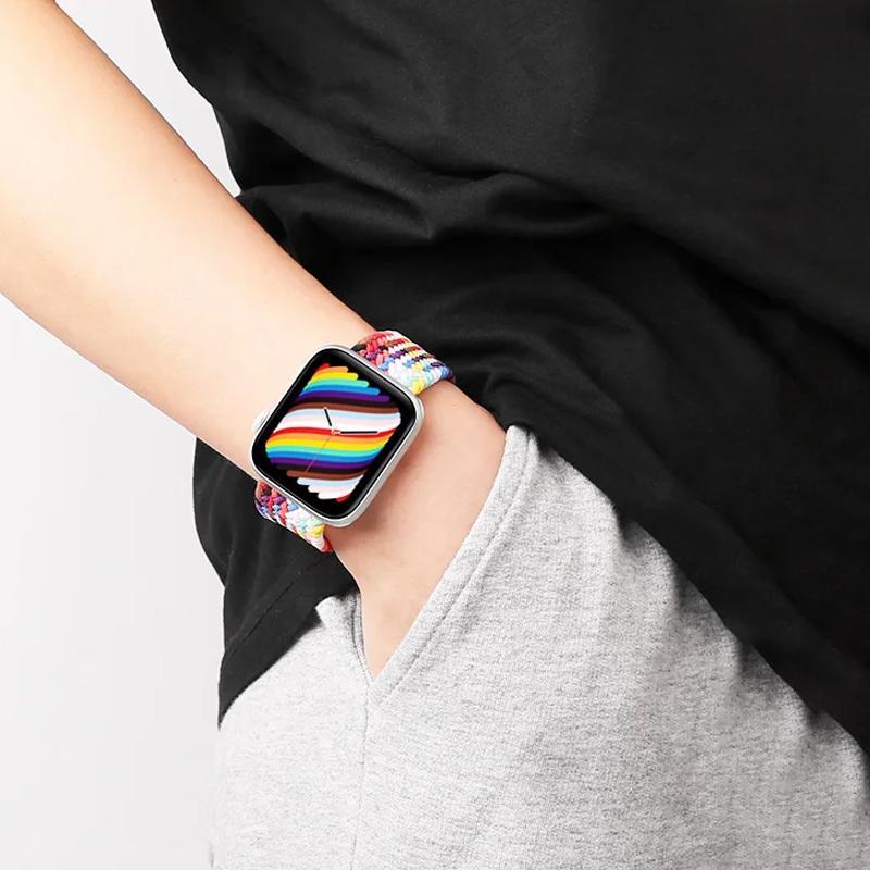 "Elastiskt flätat nylonband för klocka, flera färger, elegant och bekvämt, perfekt damtillbehör."