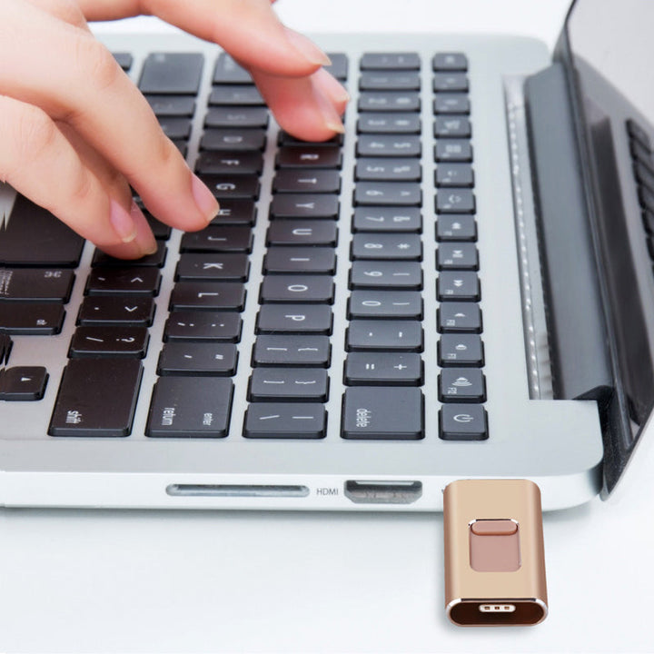"Elegant 4-i-1 USB-minne i guld, silver, svart och rosguld - kompaktdesign och snabb dataöverföring"
