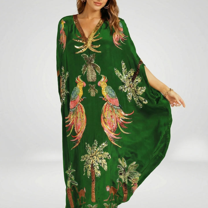 Addison kaftan för dam, ankellång med tropiskt mönster. Lös passform, bekväm och elegant sommar- och strandklänning.