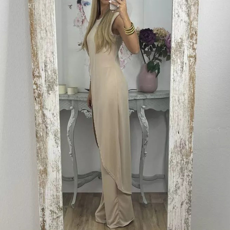 "Elegant ärmlös tvådelad set för kvinnor i beige, rundhalsad design i bekväm bomullsblandning, luftigt och stilrent."