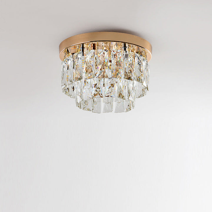 Modern LED-taklampa, Art Deco-inspirerad design i silver. Perfekt som designlampa för sovrummet.