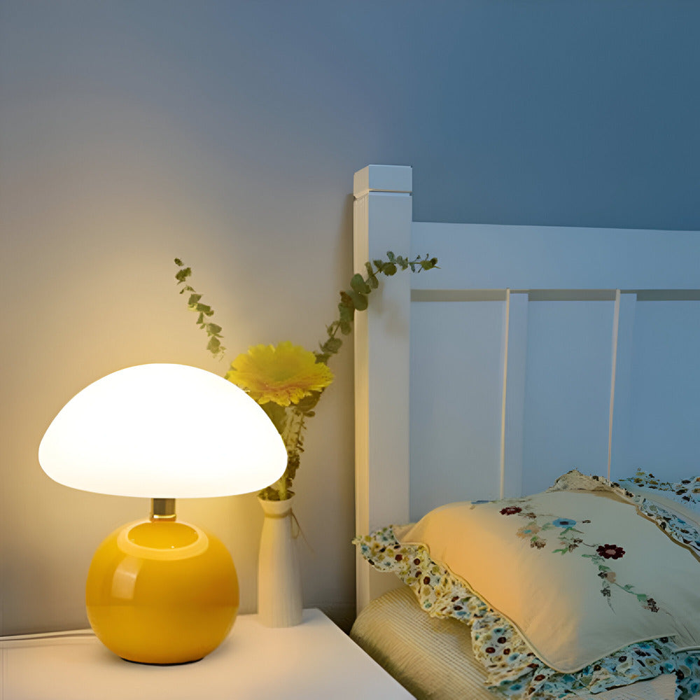 Vit LED svamplampa i Bauhaus-stil. Bordslampa med 3 ljusfärger, stämningsbelysning för hemmet.