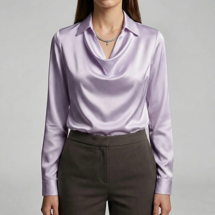 Sofistikerad draperad blus Sophie för dam, med lång ärm & stilfull design för kontor.