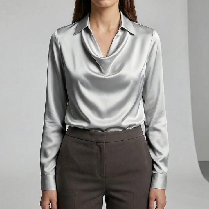Bekväm & elegant långärmad blus Sophie, draperad för en smickrande look & vardagsbruk.