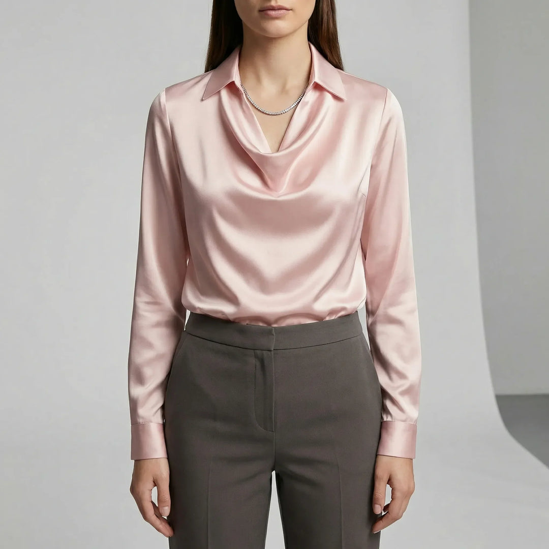 Långärmad draperad blus Sophie, perfekt som kontorsblus eller elegant vardagsplagg.