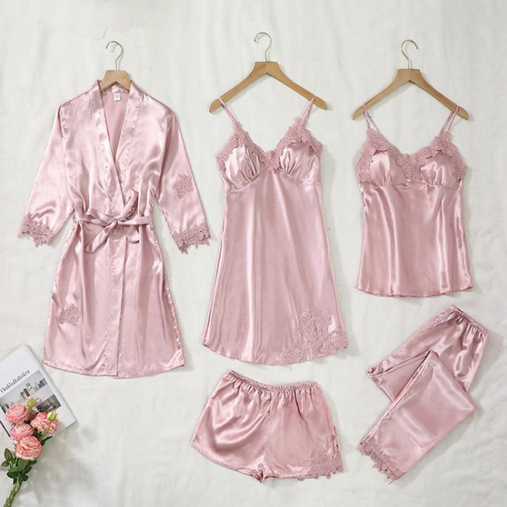 "Elegant dam pyjamas i satin, 5-delars set i olika färger: röd, blå, champagne, rosa och svart. Chic och bekväm design."
