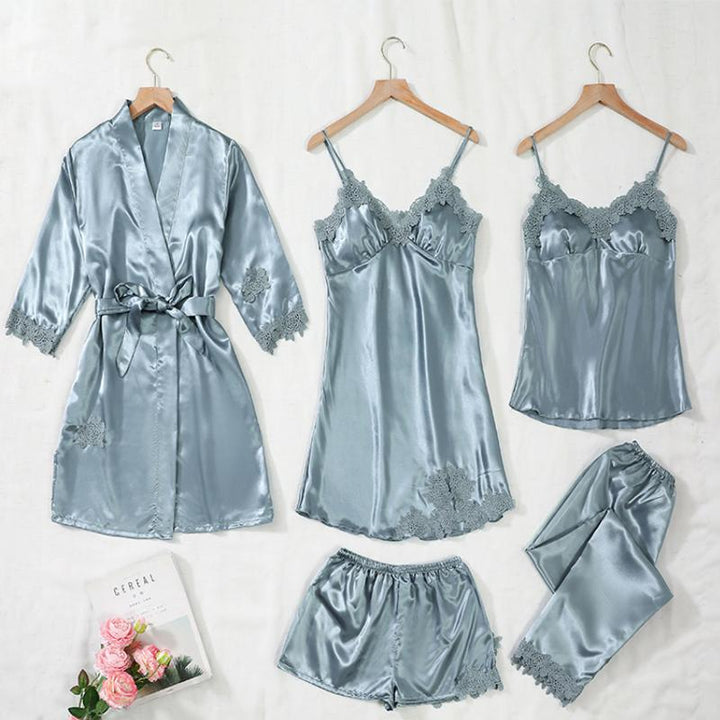 "Elegant dam pyjamas i satin, 5-delars set i olika färger: röd, blå, champagne, rosa och svart. Chic och bekväm design."