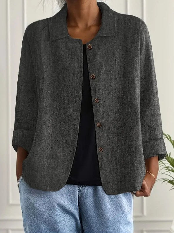 Elegant damblazer med avslappnad passform i sidoprofil. Stilren och mångsidig, en modern sommarjacka.