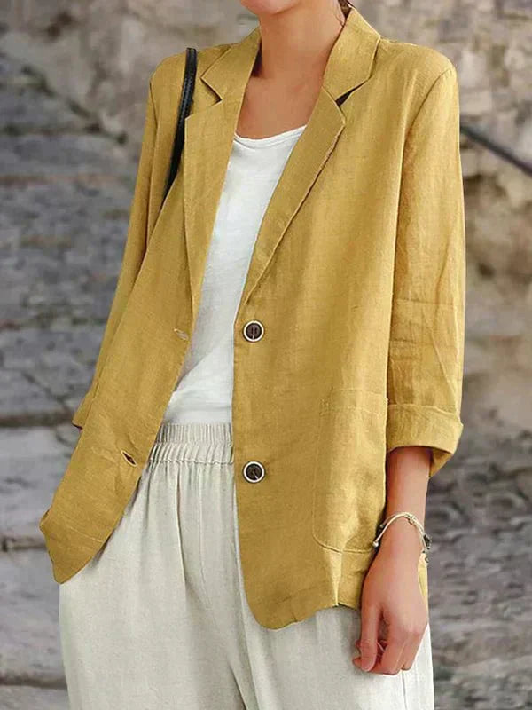 Bekväm & stilren damblazer Olivia med avslappnad passform. Perfekt för kontoret, möten eller en elegant vardagslook.