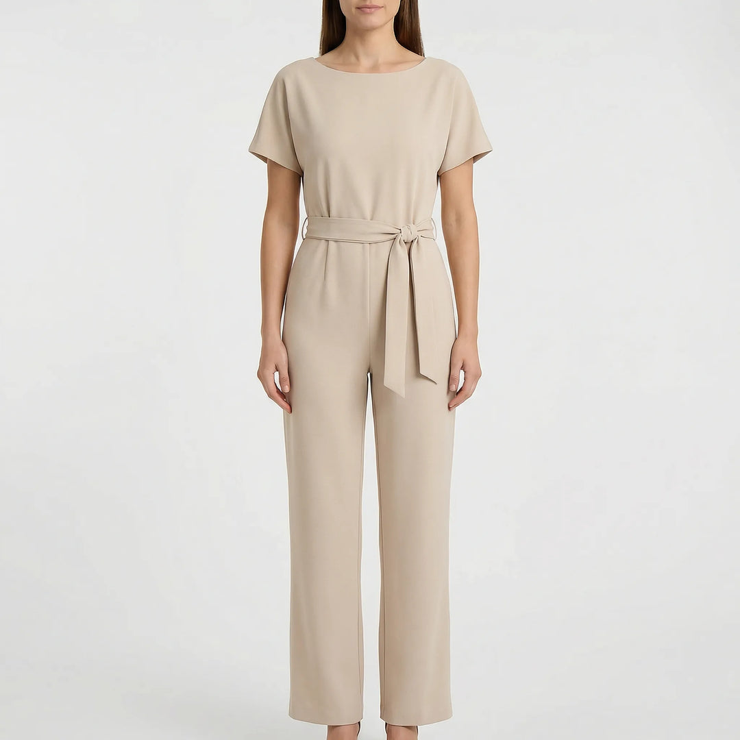 Damjumpsuit med vida ben i elegant design. Snygg passform och bekväm att bära.