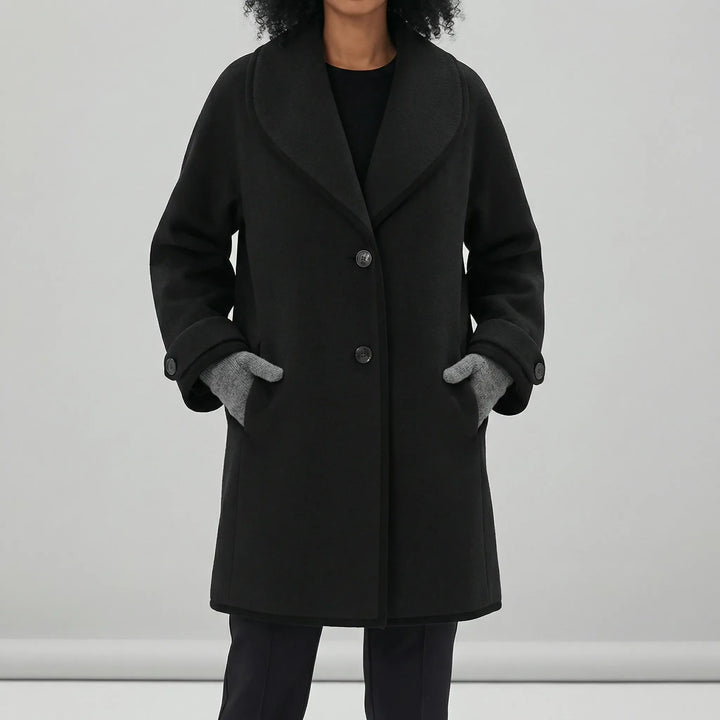 Essential höst- & vinterkappa för dam, oversized design med huva och utmärkande vida slag.