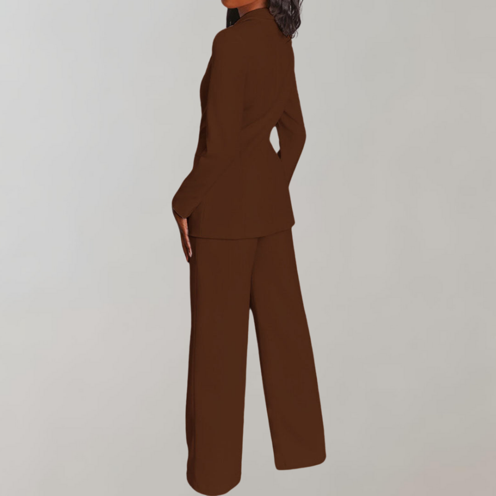 Moderiktigt byxset för damer med en elegant blazer, bekvämt och stilfullt året runt.