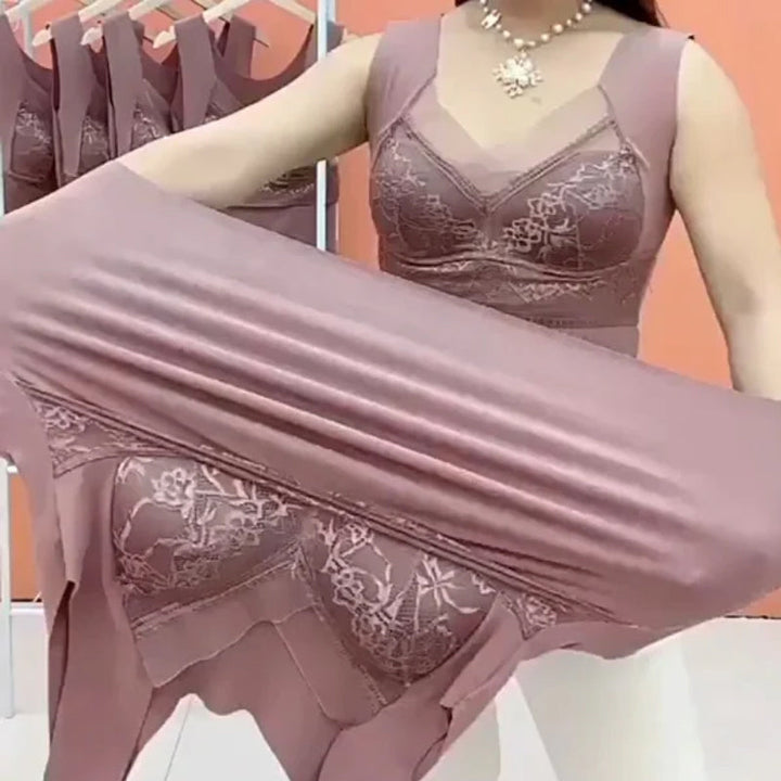 "Elegant damtermounderställ med inbyggd BH, scoop-neck design, andningsbar polyester, svart färg för komfort och stil."