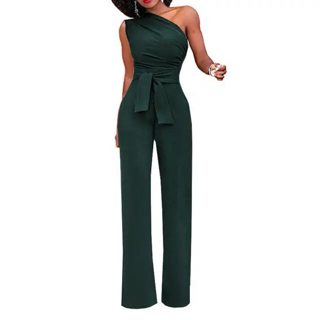 Moderiktig enaxlad jumpsuit för dam, elegant design med bekväm passform och vida ben.