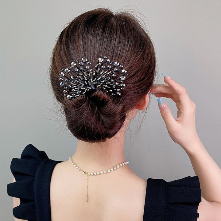"Elegant, flexibel hårklämma med diamantdetaljer för kvinnor; stilren och halkfri design, perfekt för alla frisyrer."