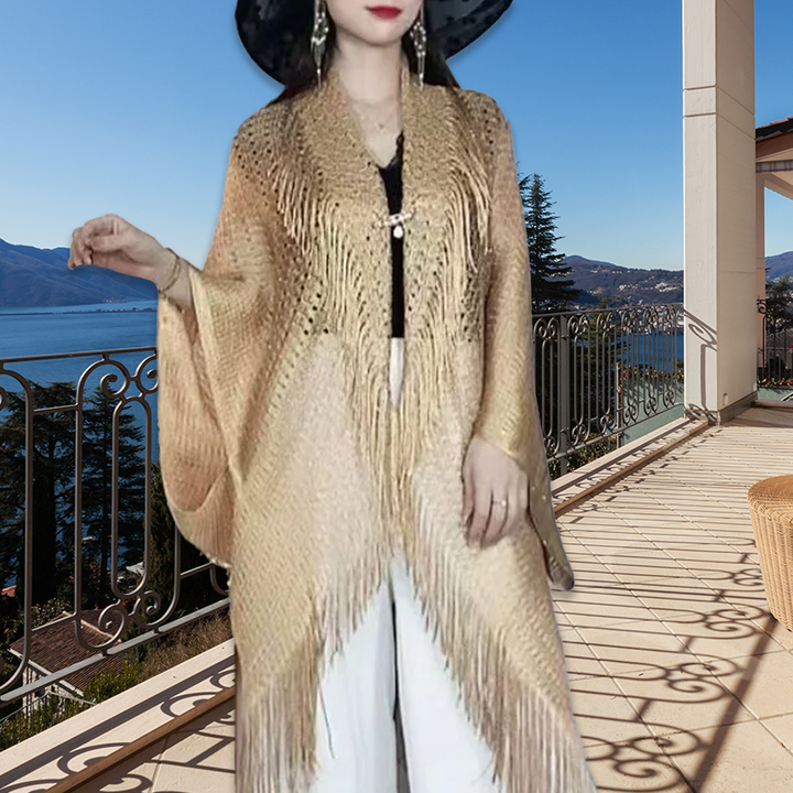 "Elegant franssjal för dam, guld med solskydd. Polyester för komfort och stil. Perfekt accessoar för alla tillfällen."