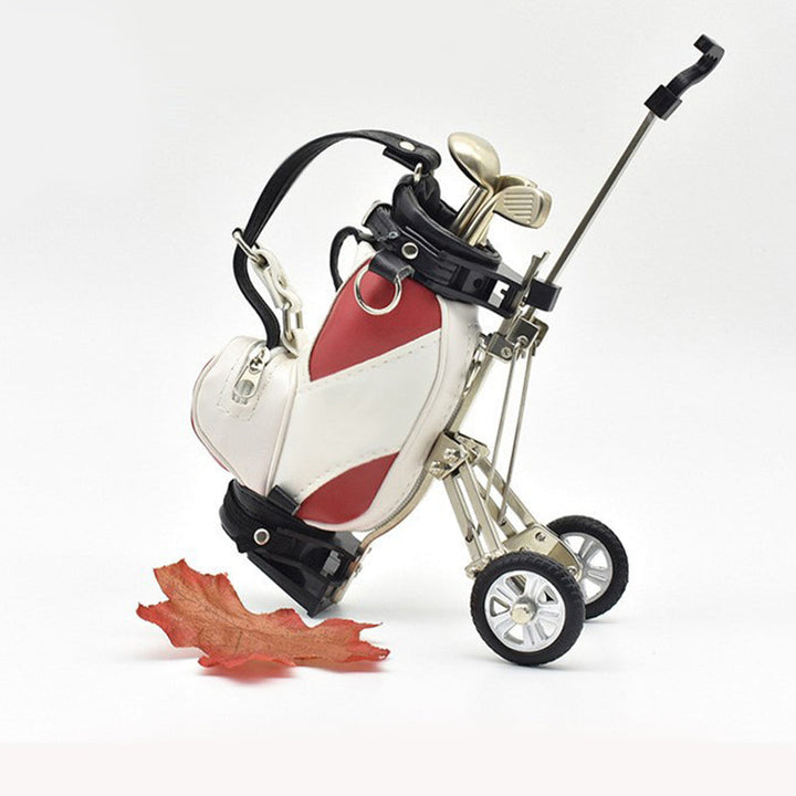 "Elegant golf pennhållare i form av golfväska, i PU och aluminium, flera färger för herr/dam, perfekt för kontor och hem."