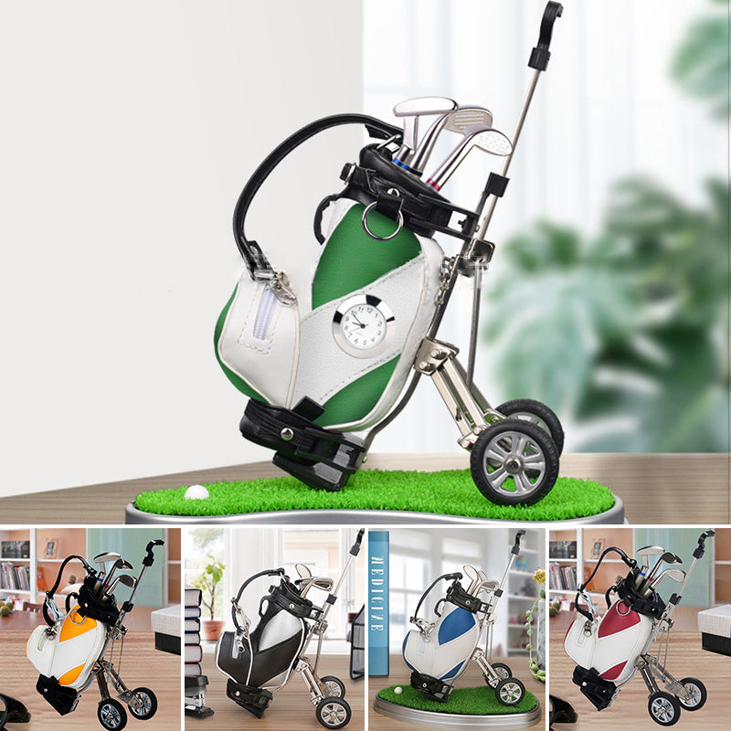 "Elegant golf pennhållare i form av golfväska, i PU och aluminium, flera färger för herr/dam, perfekt för kontor och hem."