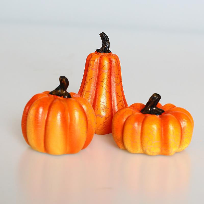 "Elegant Halloween Pumpalykta i resin, batteridriven, med klassiska element för unik spöklik hemmadekor."
