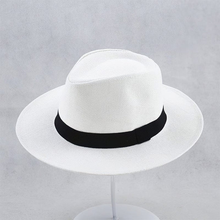 Kvalitetshatt: Handgjord Panama hatt för sommar. En klassisk modeaccessoar med solskydd.