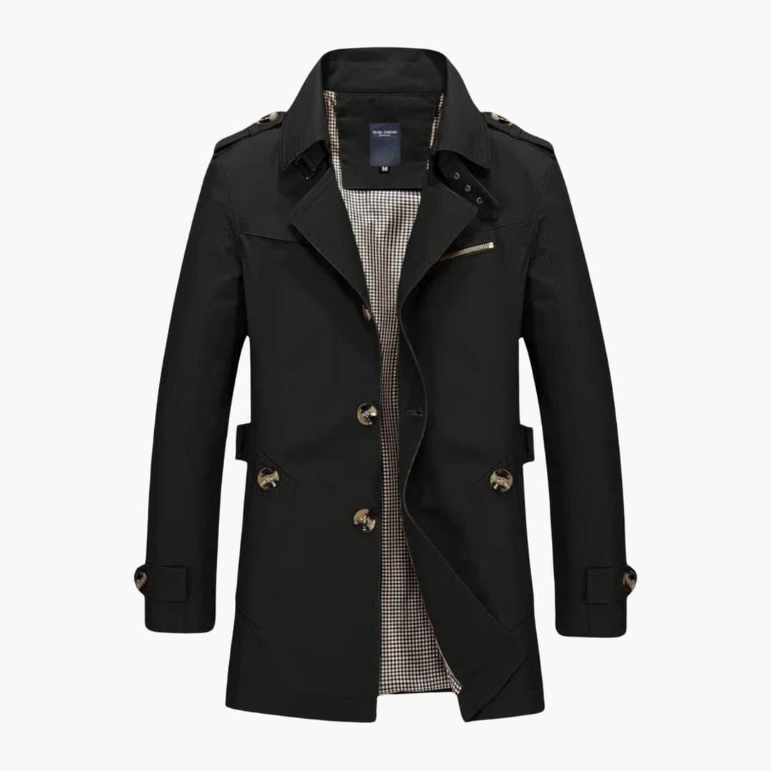 Detaljbild elegant herrkappa i trenchcoat-stil. Högkvalitativt ytterplagg med klassiskt snitt för stilmedvetna.