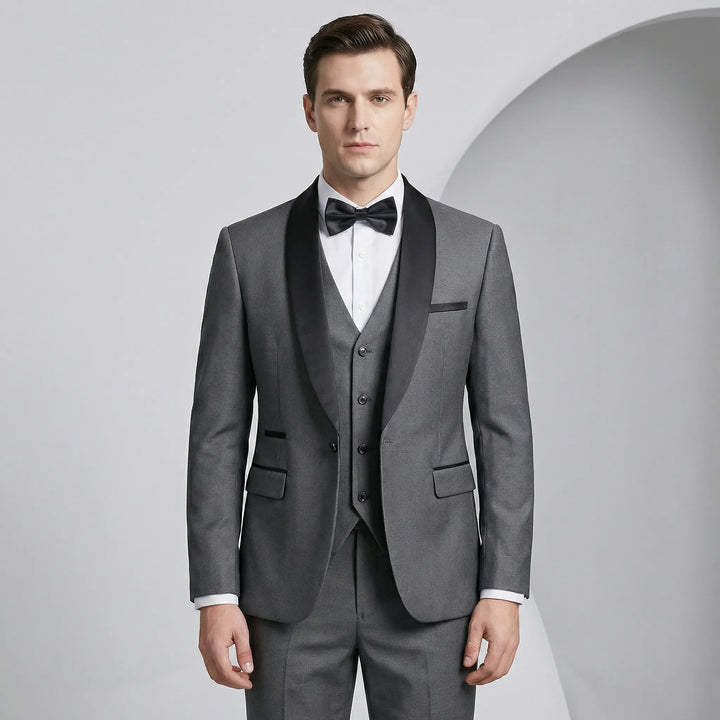 Herrars bekväma slim-fit kostym, tredelat set. Modern passform för en stilig och formell utstrålning.