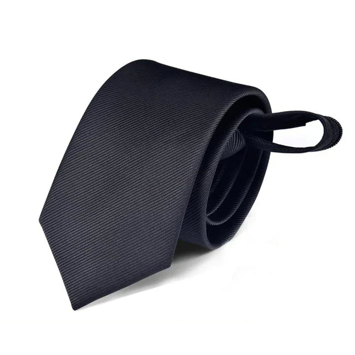 Elegant herrslips med dragkedja, diskret design, förbättrad funktionalitet, för formella kläder och stiliga tillställningar.