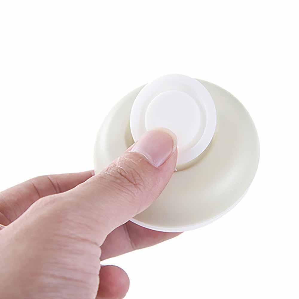 "Elegant läckagesäker reseförpackning, kompakt design, perfekt för handbagage, fyra färger, tillbehör resor."