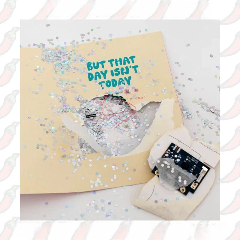 "Elegant laserskuret Mors dag gratulationskort med popup och melodi, perfekt för att överraska och visa kärlek."