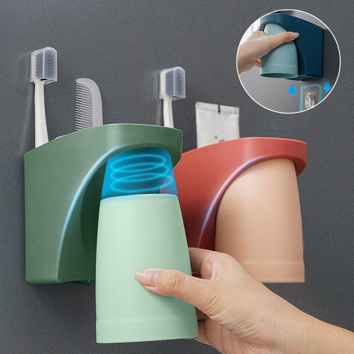 "Elegant magnetisk tandborsthållare med munvattenkopp i kompakt design, dammtät och vattentät för moderna badrum."