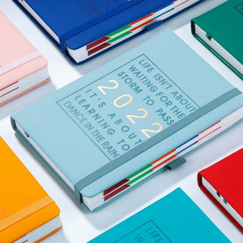 "Elegant miljövänlig 2022 planbok, PU läder, praktisk och stilfull design för månads- och veckoplanering, flera färger."